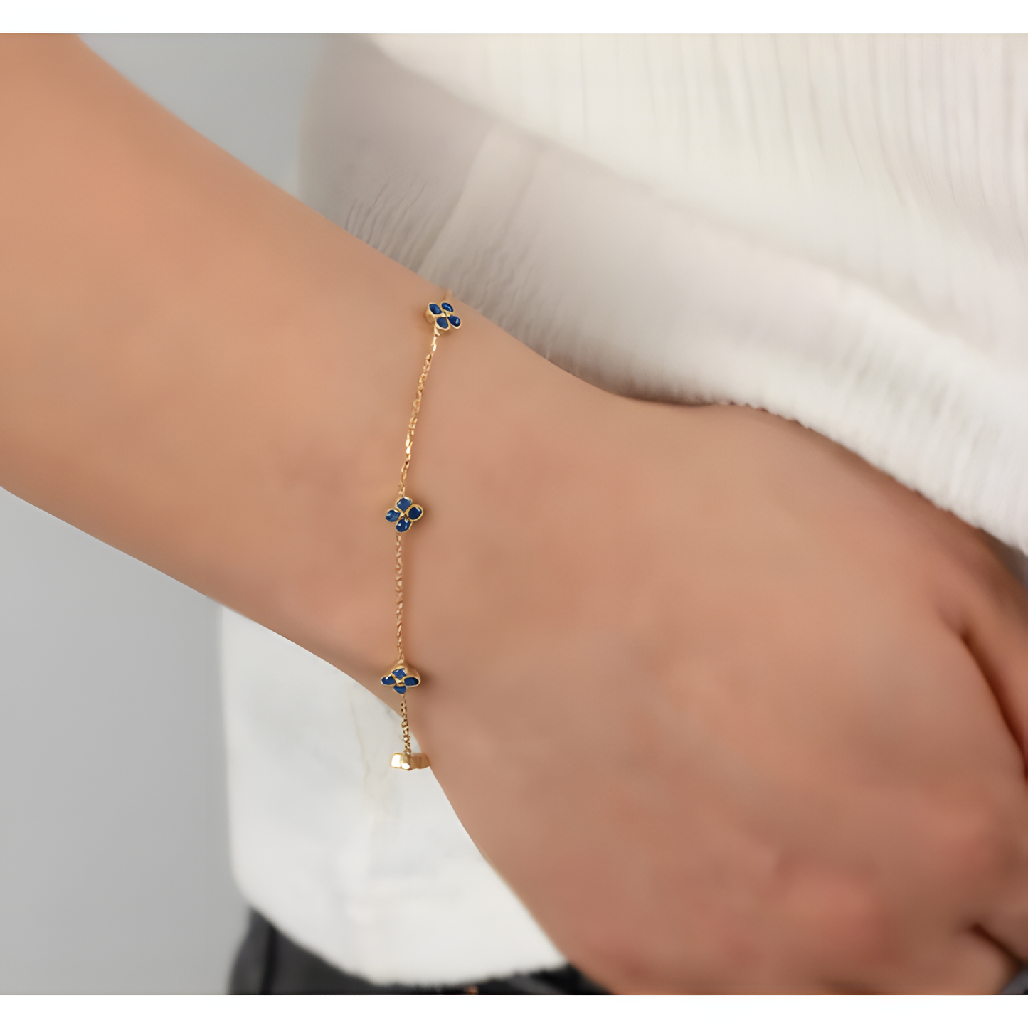 Chic Blue Enamel Clover Bracelet