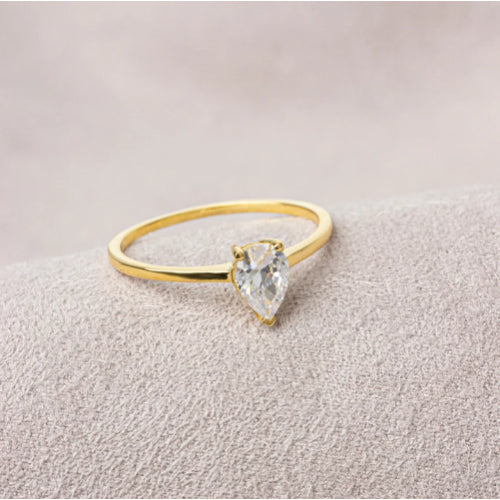 Pear Dainty Golden ring