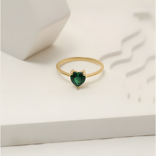 Emerald Heart Dainty Golden RIng