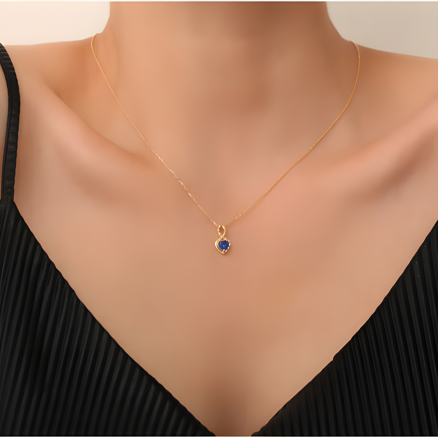 Oceanic Heart Blooming Golden Necklace