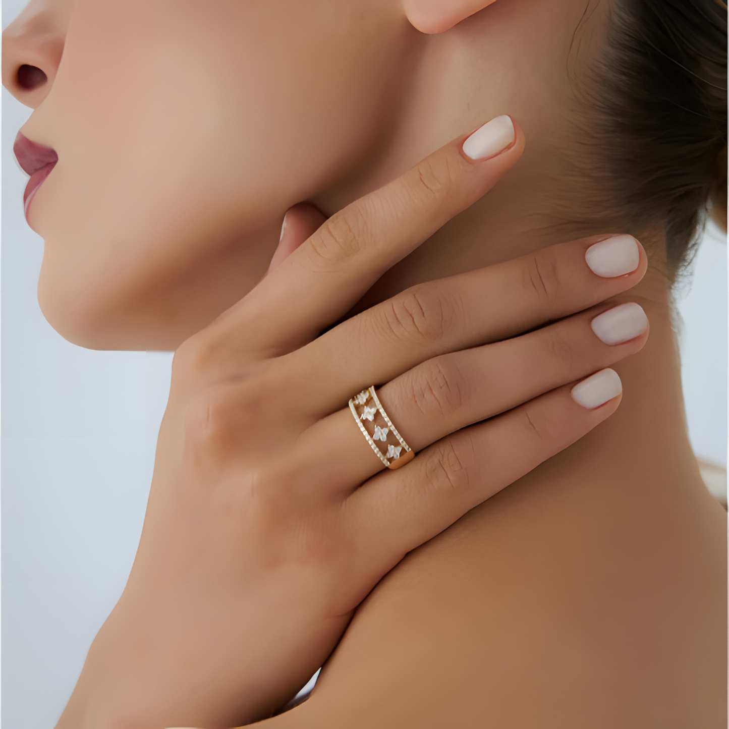 Floral Elegance Golden Ring