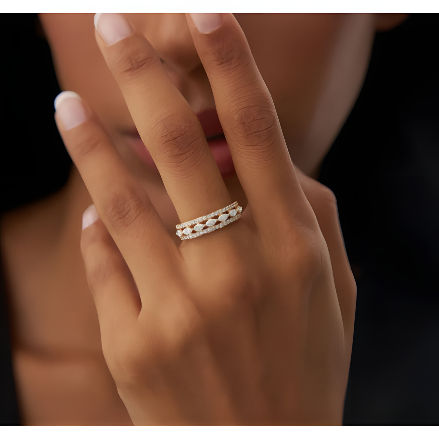 Enchanting Chic Golden Ring