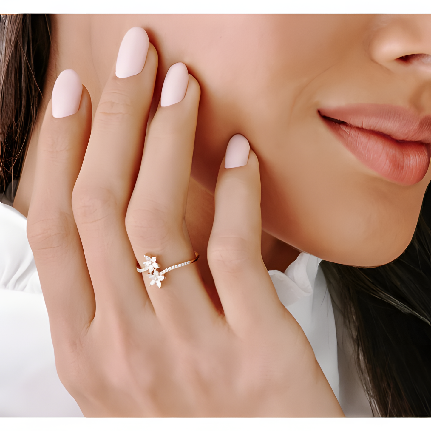 Zircon Floral Golden Ring