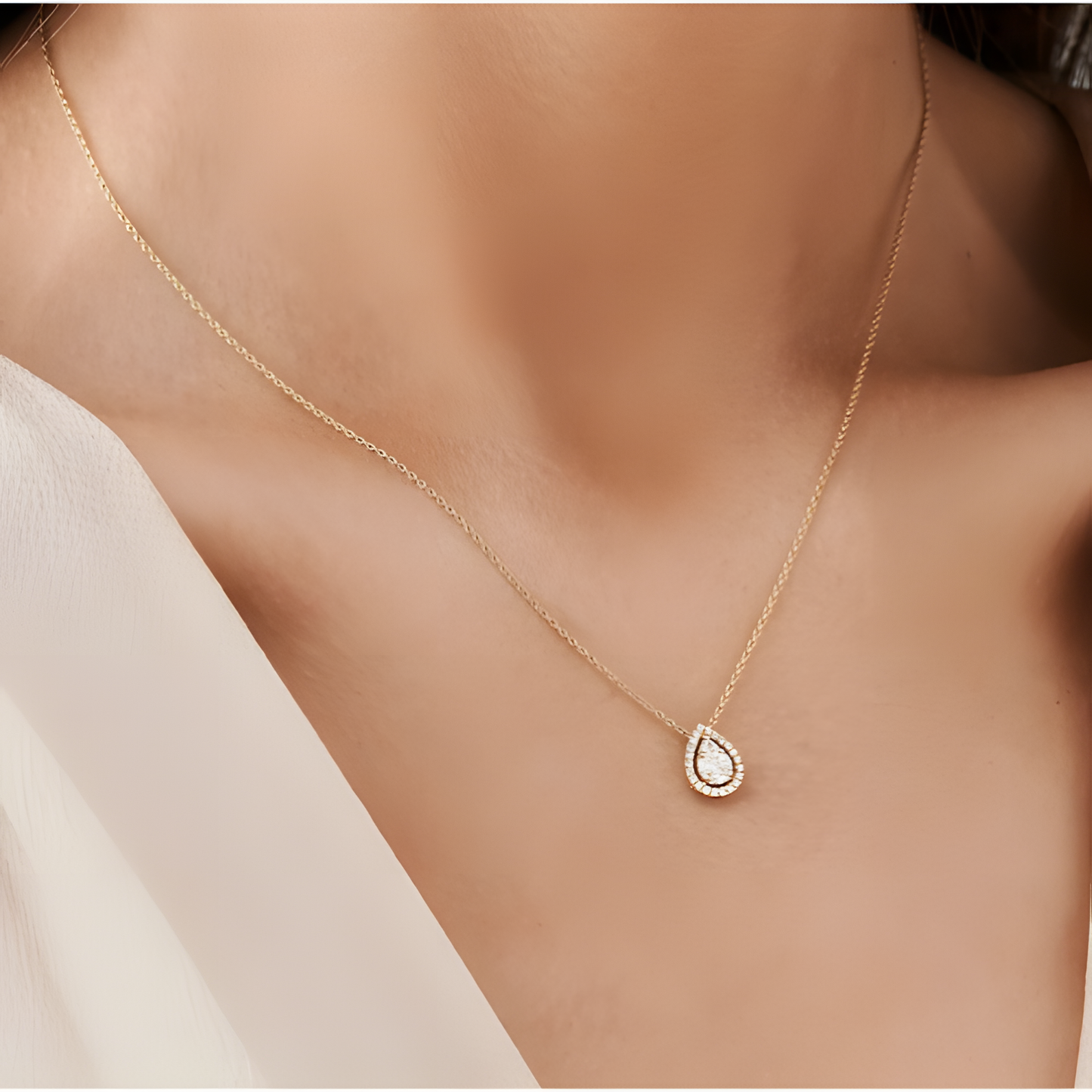 Embrace of Elegance Teardrop Golden Necklace