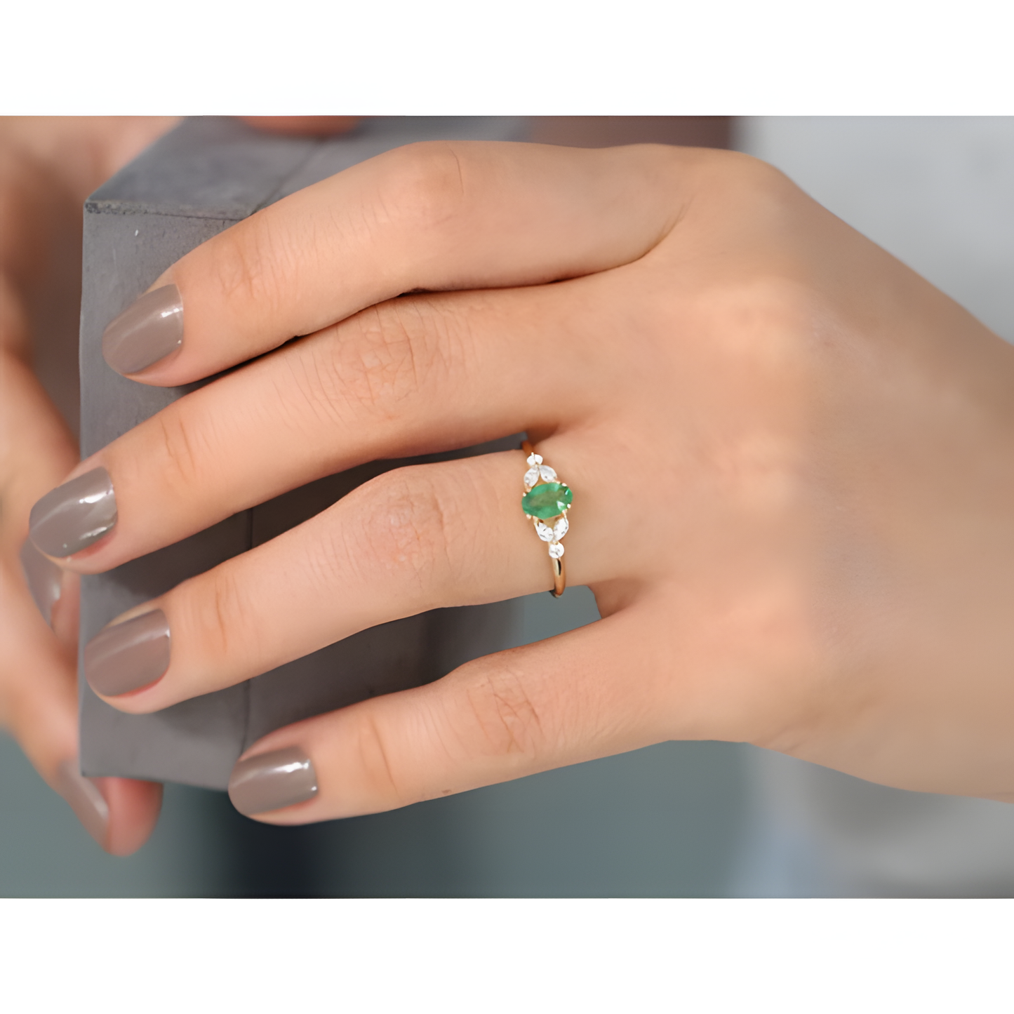 Emerald Zircon Floral Blooming Ring