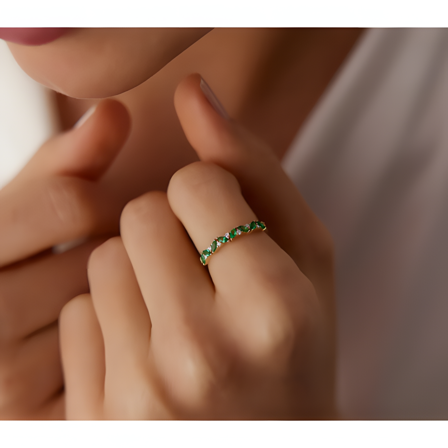 Emerald Zircon Flow of Love Golden Ring