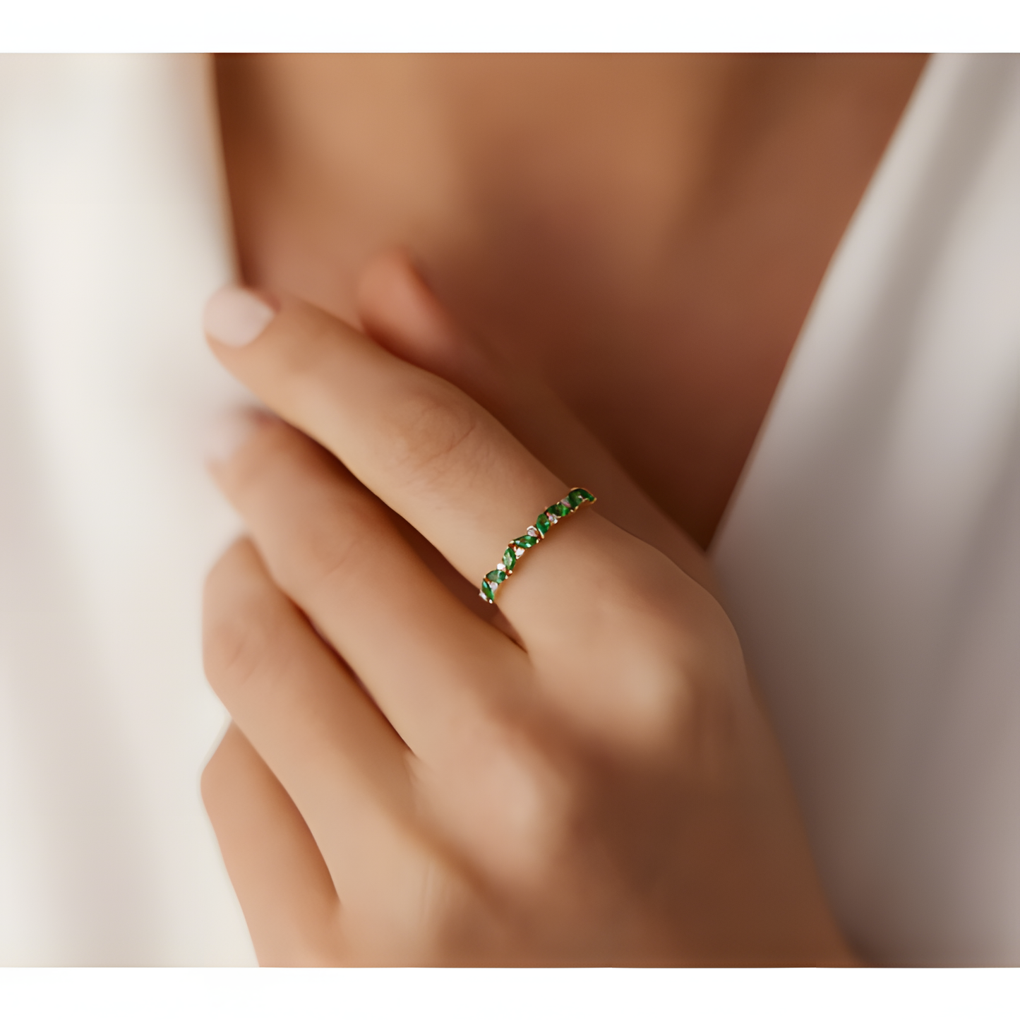 Emerald Zircon Flow of Love Golden Ring