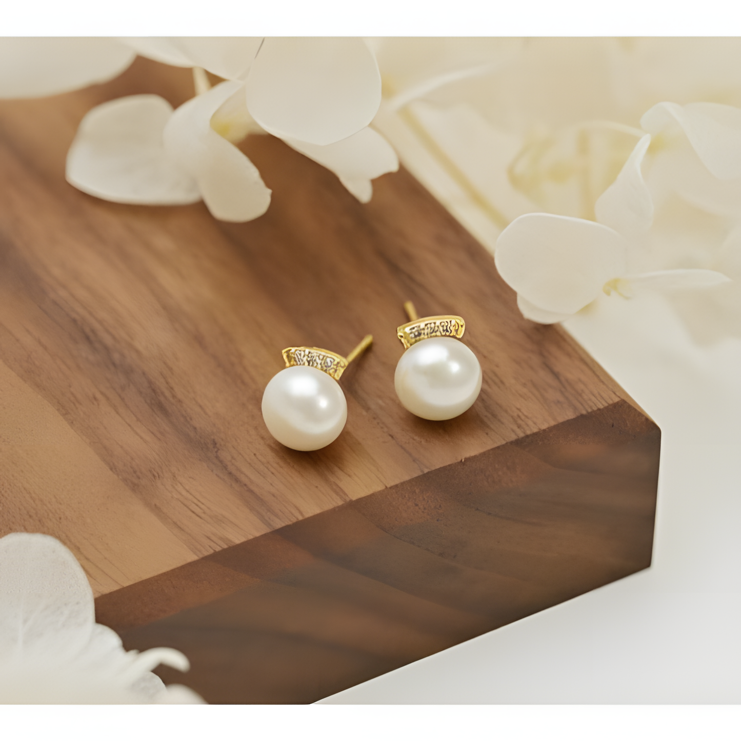 Regal Majesty Crown Pearl Earring