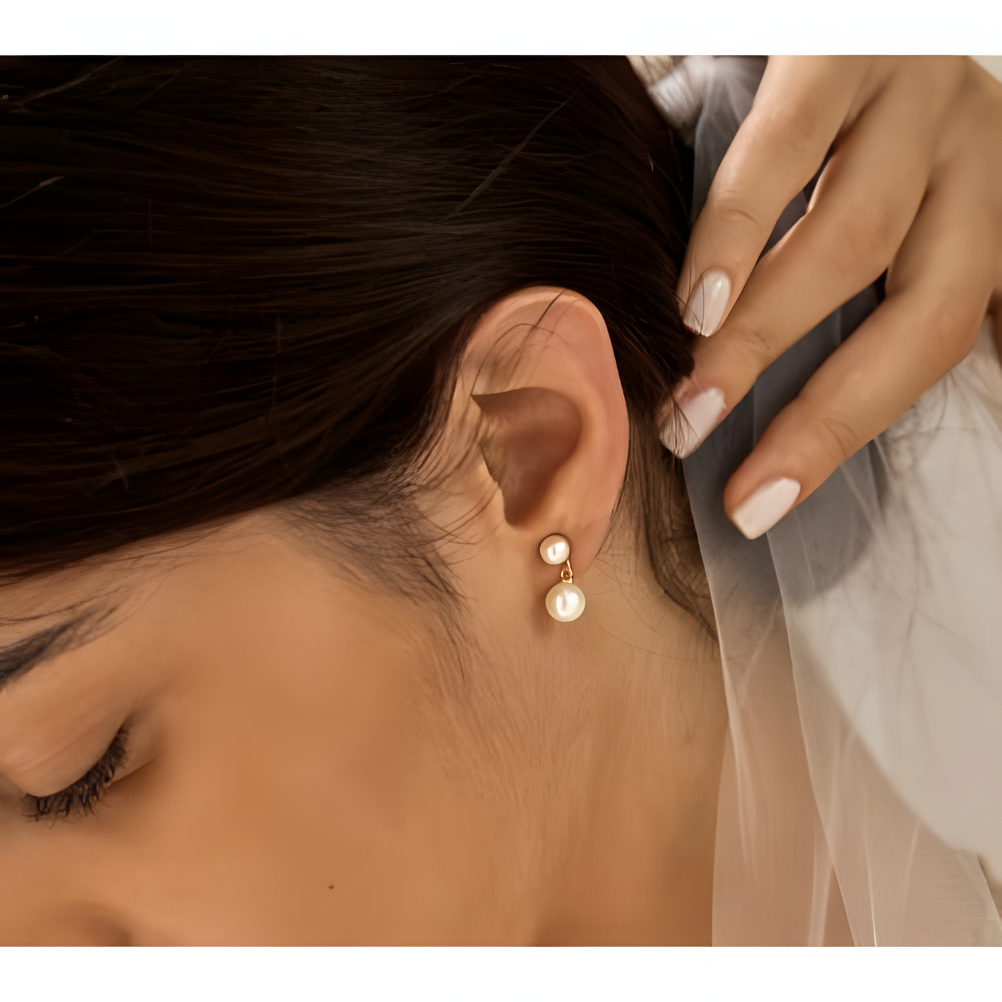 Mesmerizing Elegance Pearly Dangler Earrings