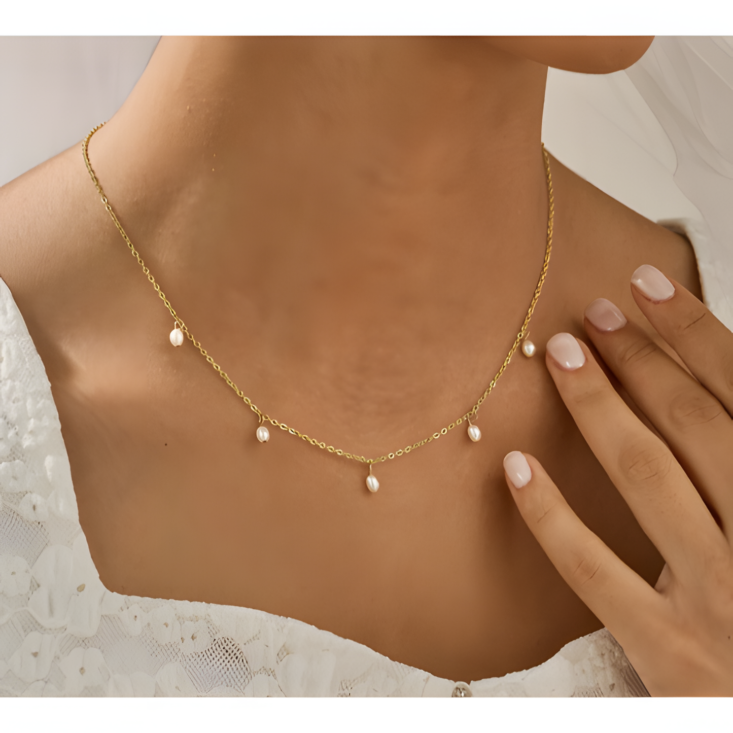 Elegant Cascade Pearl Dangle Necklace