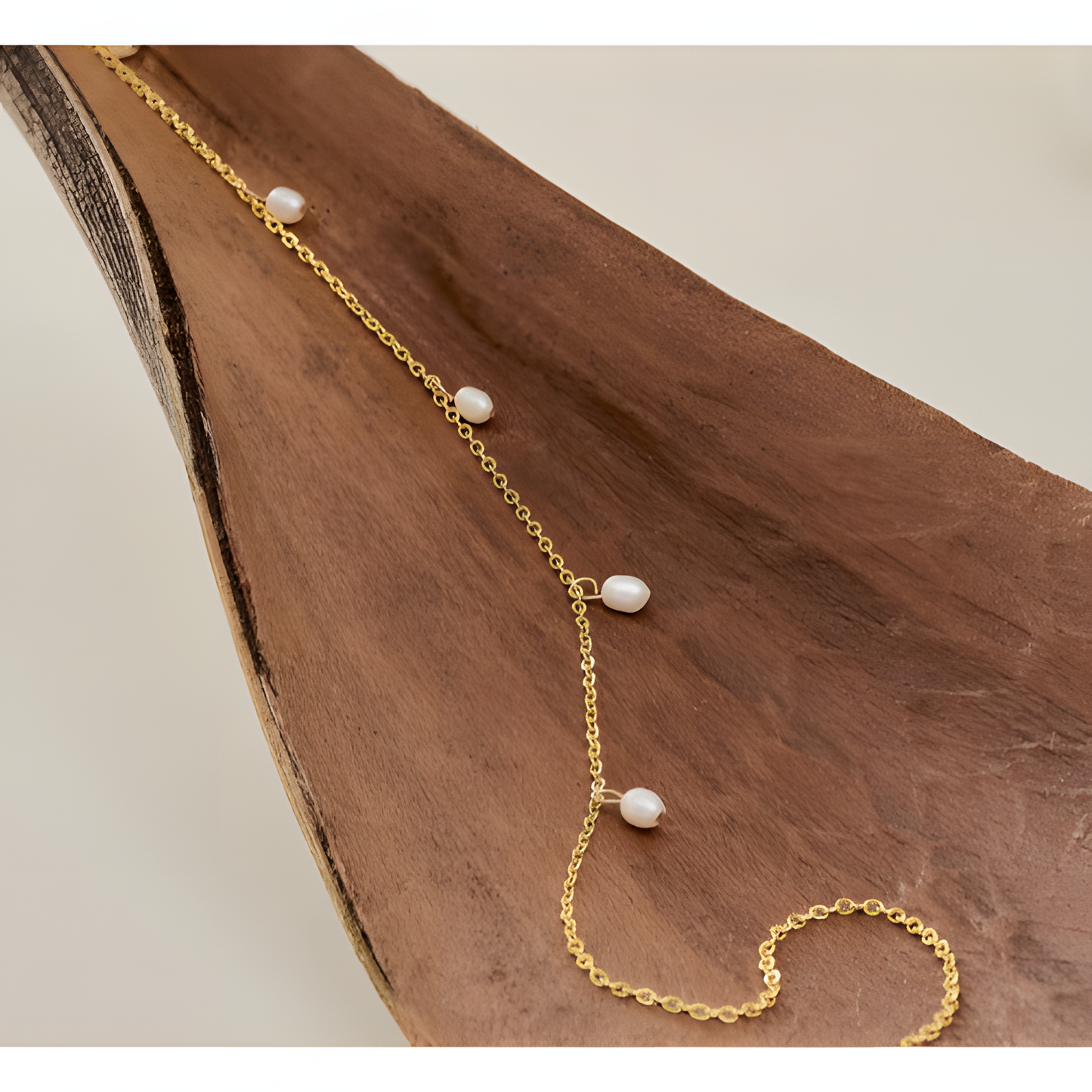 Elegant Cascade Pearl Dangle Necklace