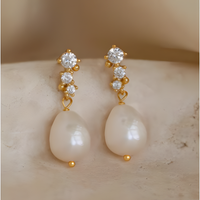 Ethereal Glow Zircon Pearl Dangles Earring