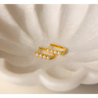 Radiant Grace Pearl Bar Earring