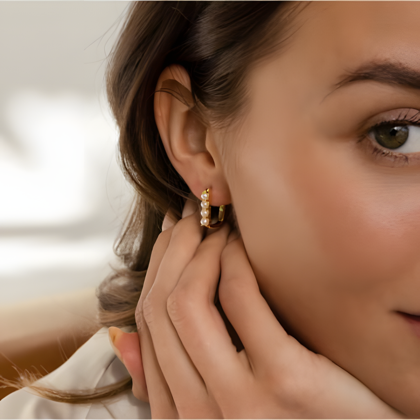 Radiant Grace Pearl Bar Earring