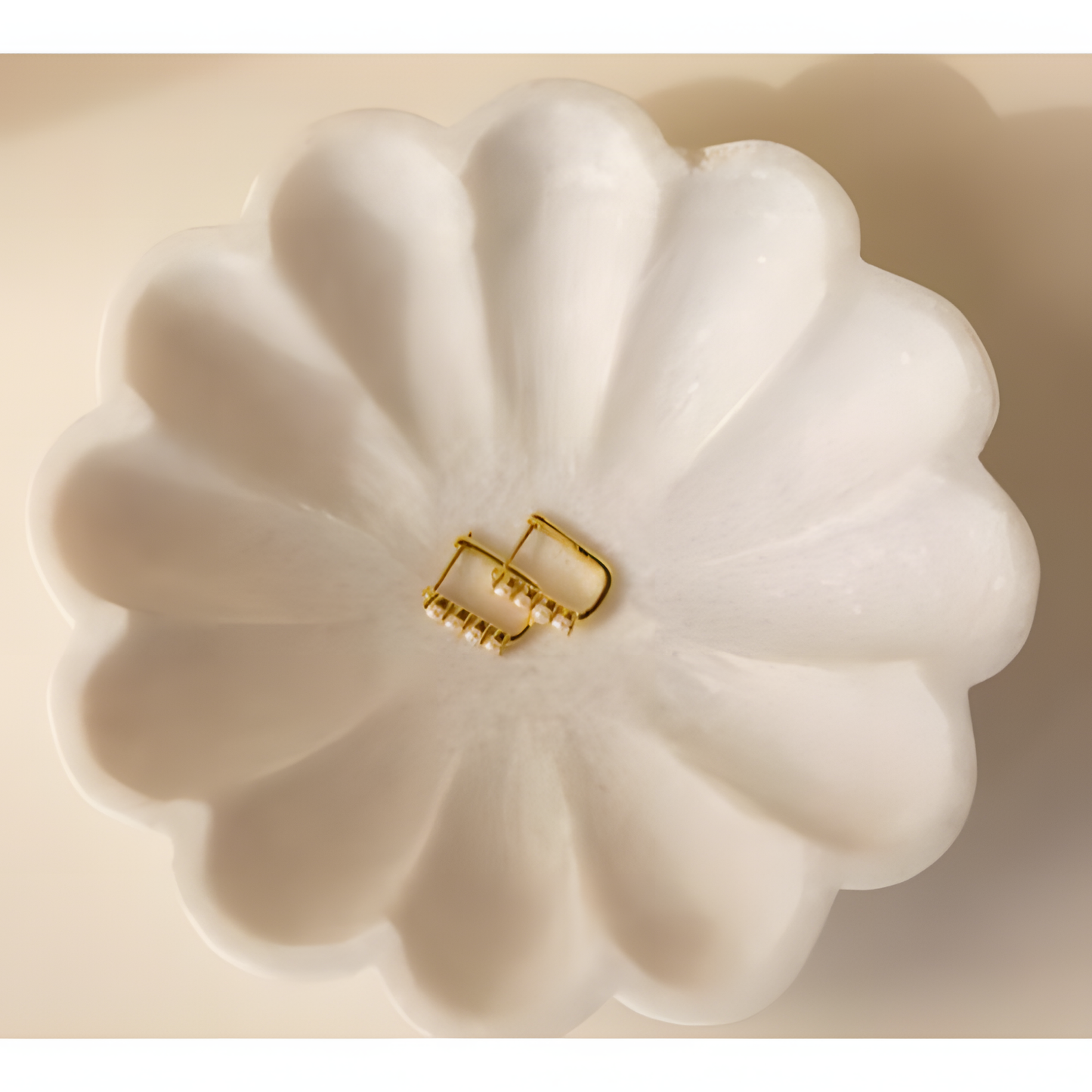 Radiant Grace Pearl Bar Earring