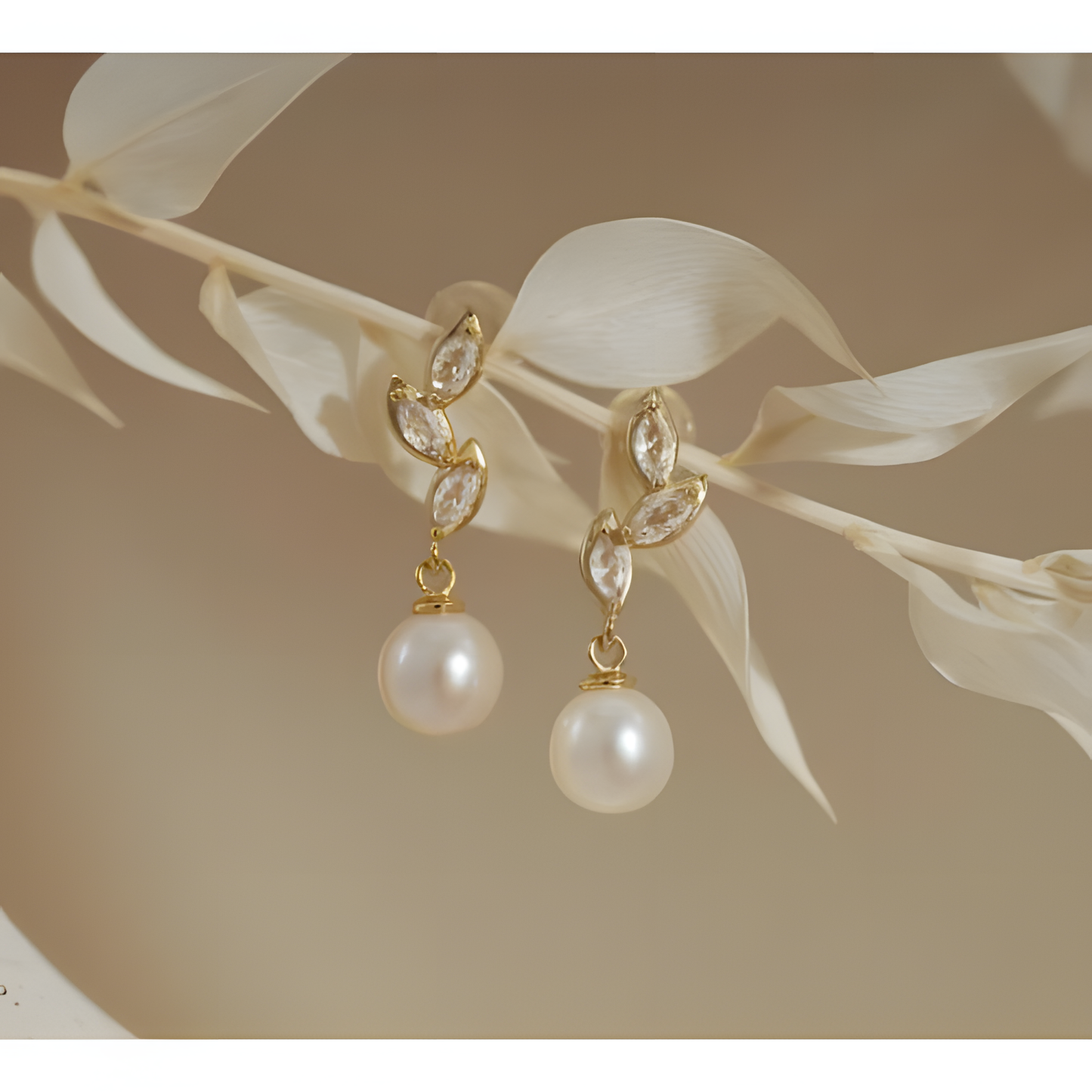 Leafy Flowery Pearl Earrings