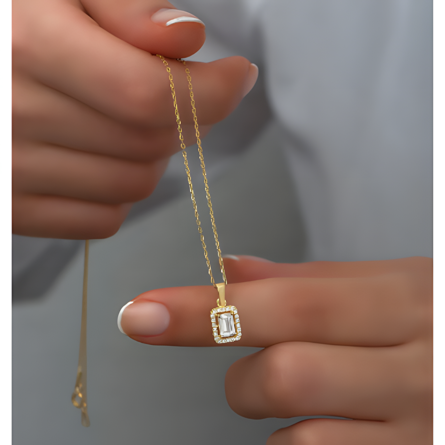 Baguette Radiant Serenity Golden Necklace